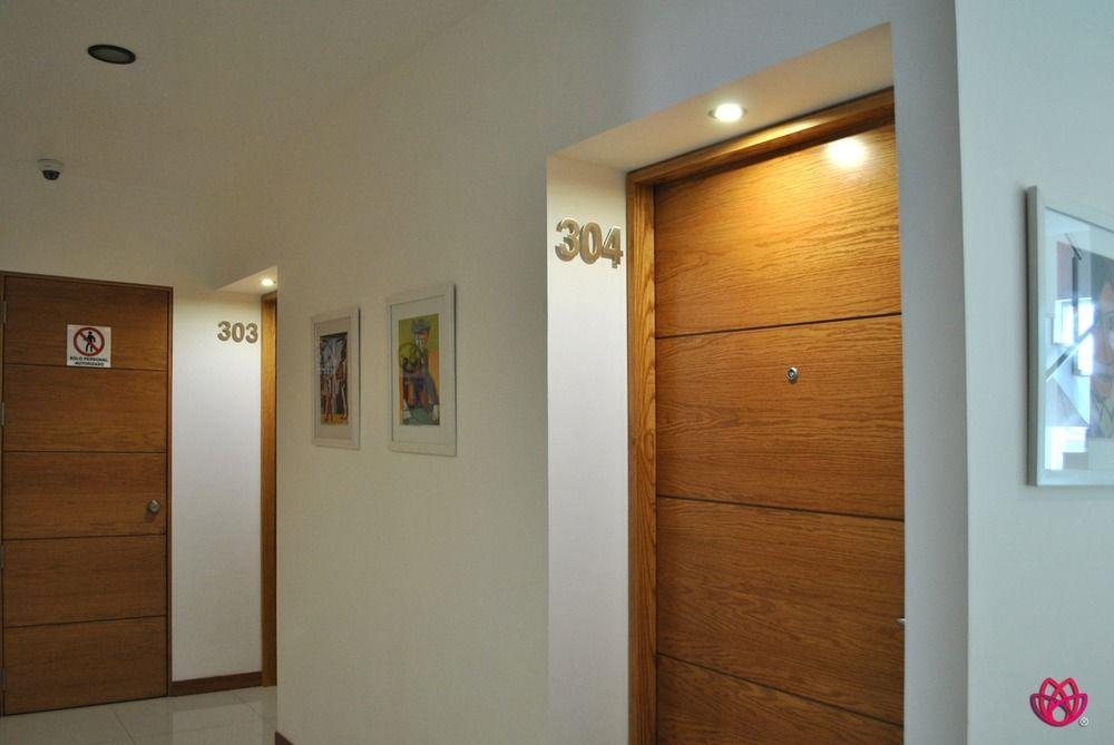 Hotel Y Tu Expo グアダラハラ エクステリア 写真
